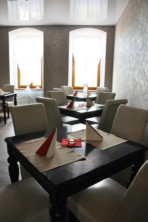 Hotel Mertin Chomutov Kültér fotó